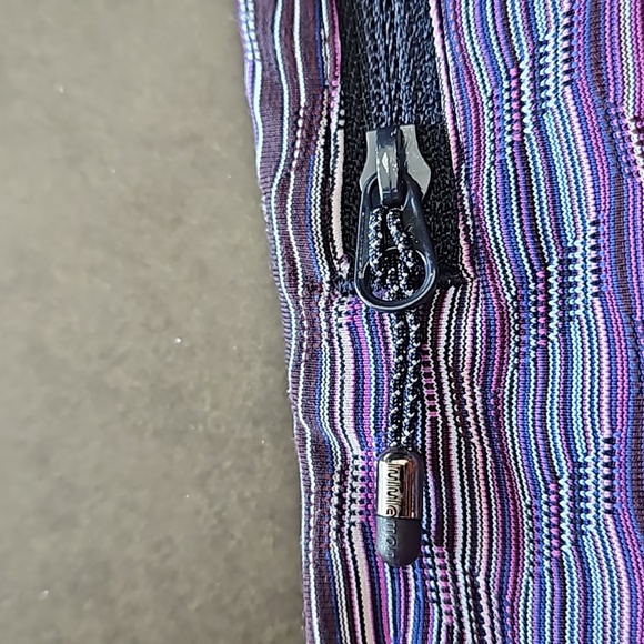 Lululemon Pace Rival Crops, Size 6 - Picture 8 of 15